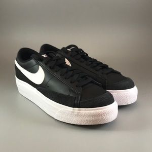 Nike W Blazer Low Platform ‘Black White’